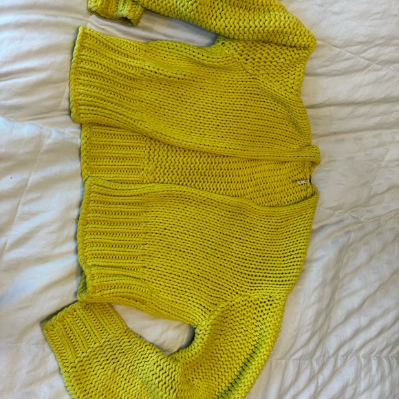 Gently used yellow FREE PEOPLE size M sweater - Picture 7 of 11